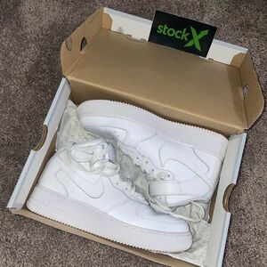 Nike Air Force 1 mid triple white